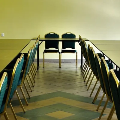 Hotelli Goldap huoneet konferenssit ravintola