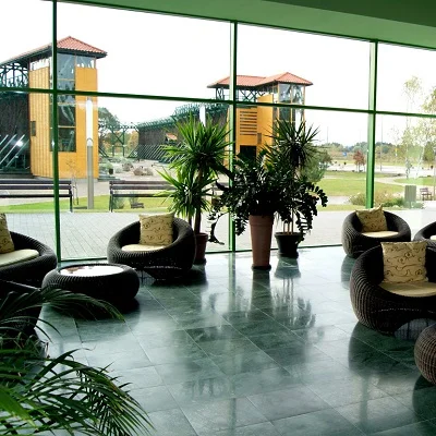 Hotelli Goldap huoneet konferenssit ravintola